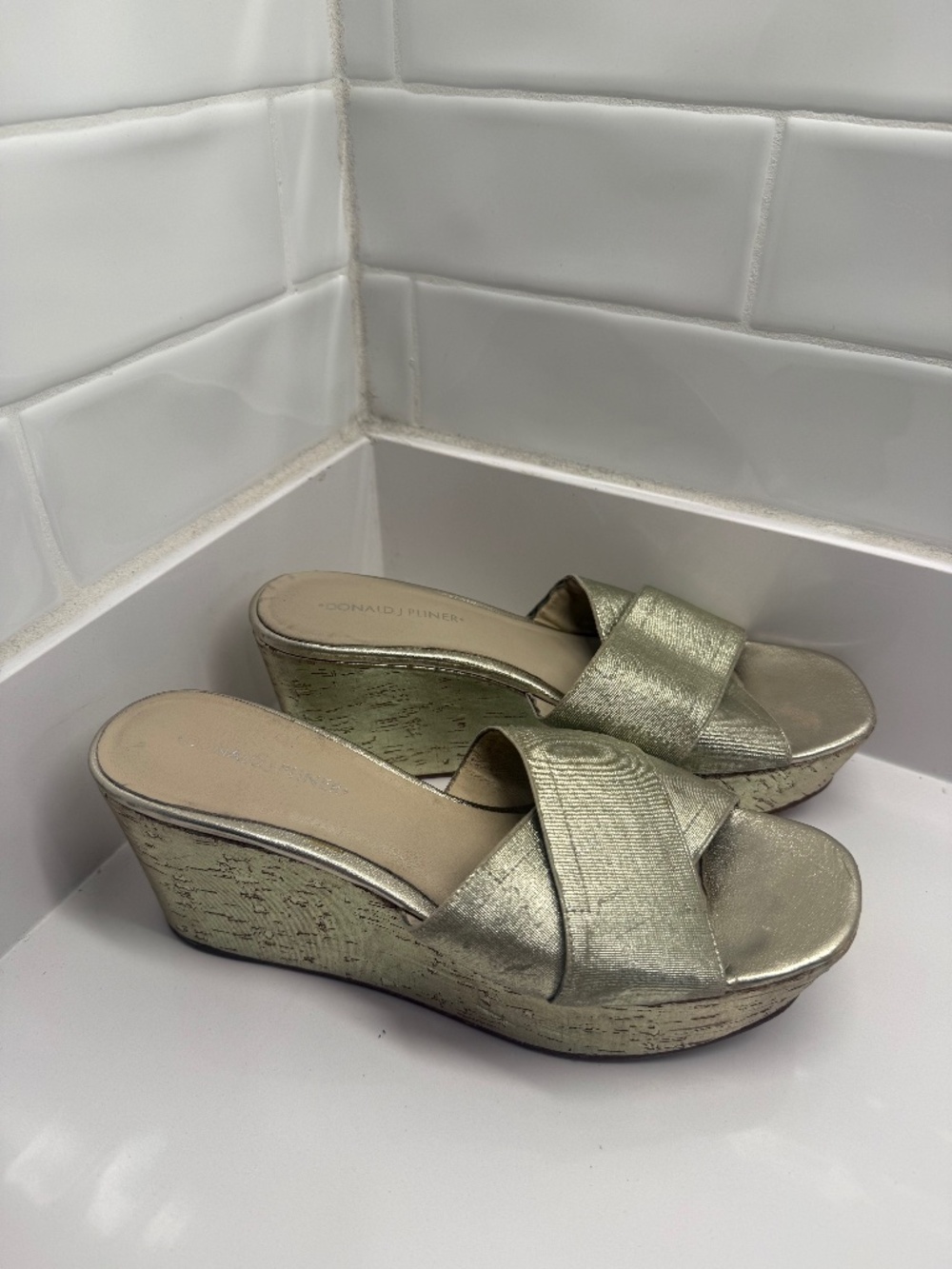 Donald J PLINER - Alicia Wedge Shoes Pre-owned Sz 9